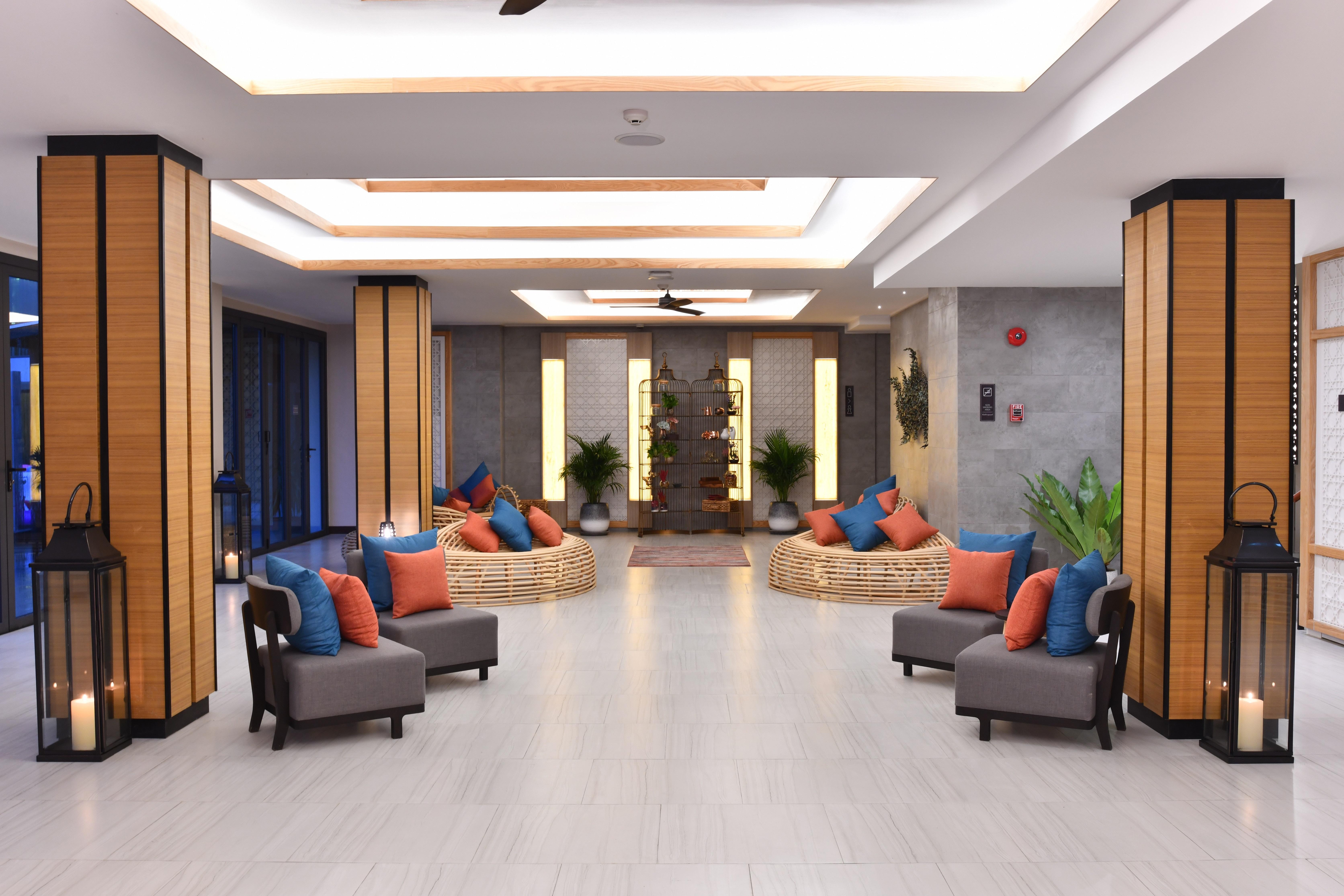 Skyview Resort Phuket Patong Beach Екстер'єр фото Lobby