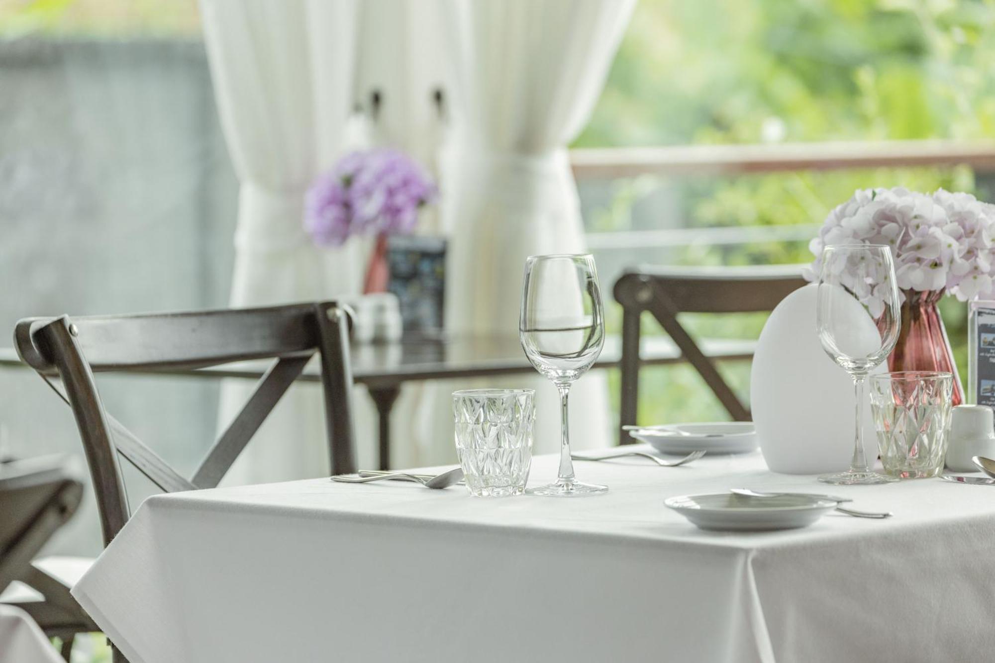 Skyview Resort Phuket Patong Beach Екстер'єр фото A table set for fine dining