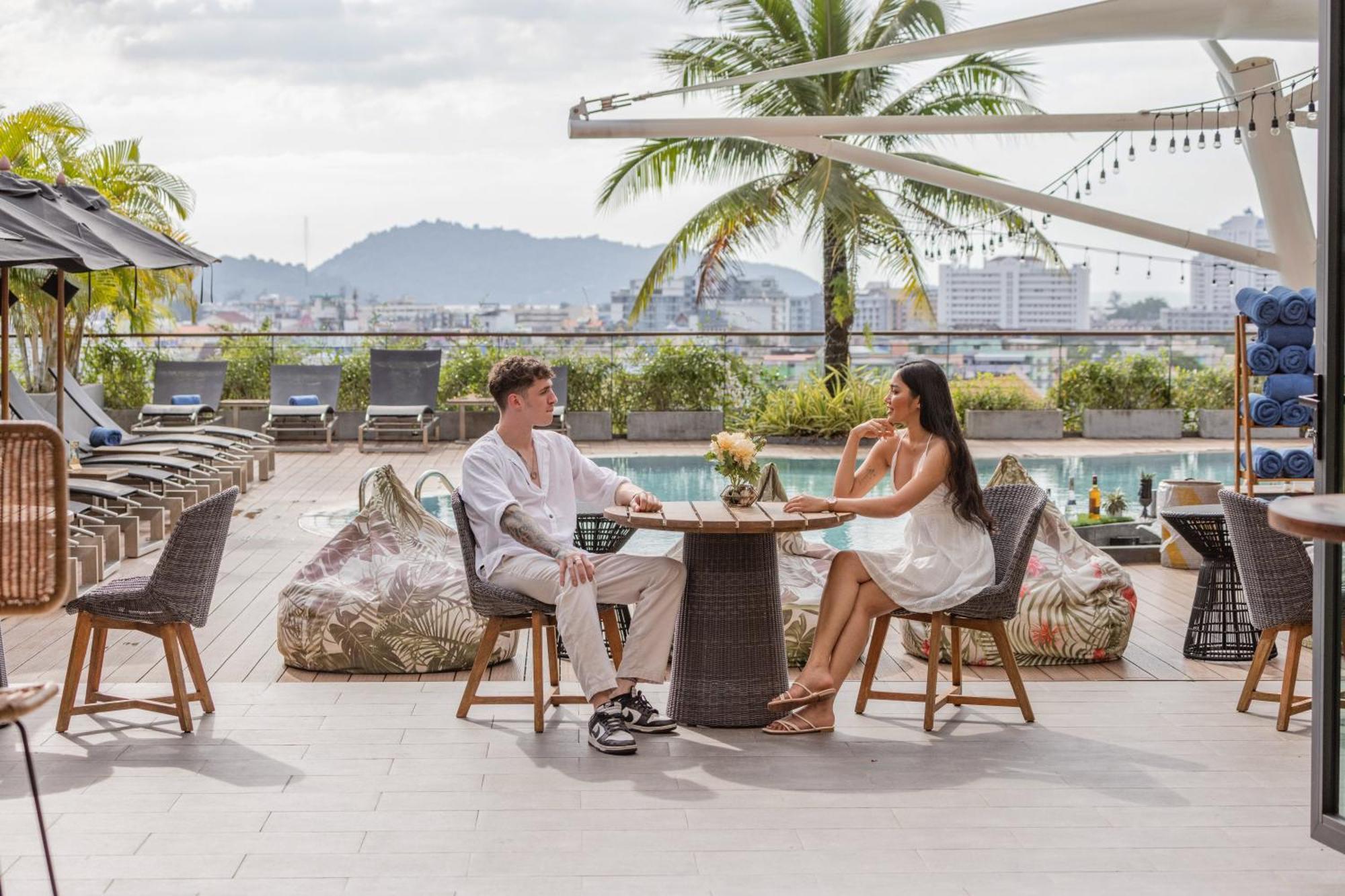 Skyview Resort Phuket Patong Beach Екстер'єр фото The Pool at The View