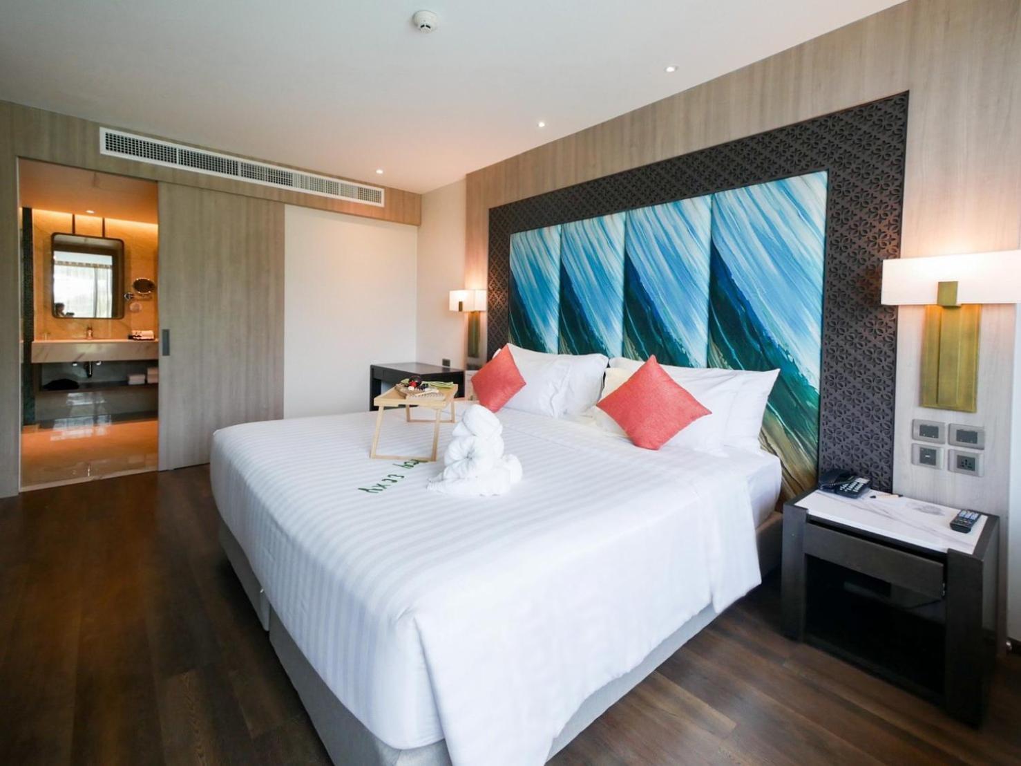 Skyview Resort Phuket Patong Beach Екстер'єр фото Deluxe Ocean View
