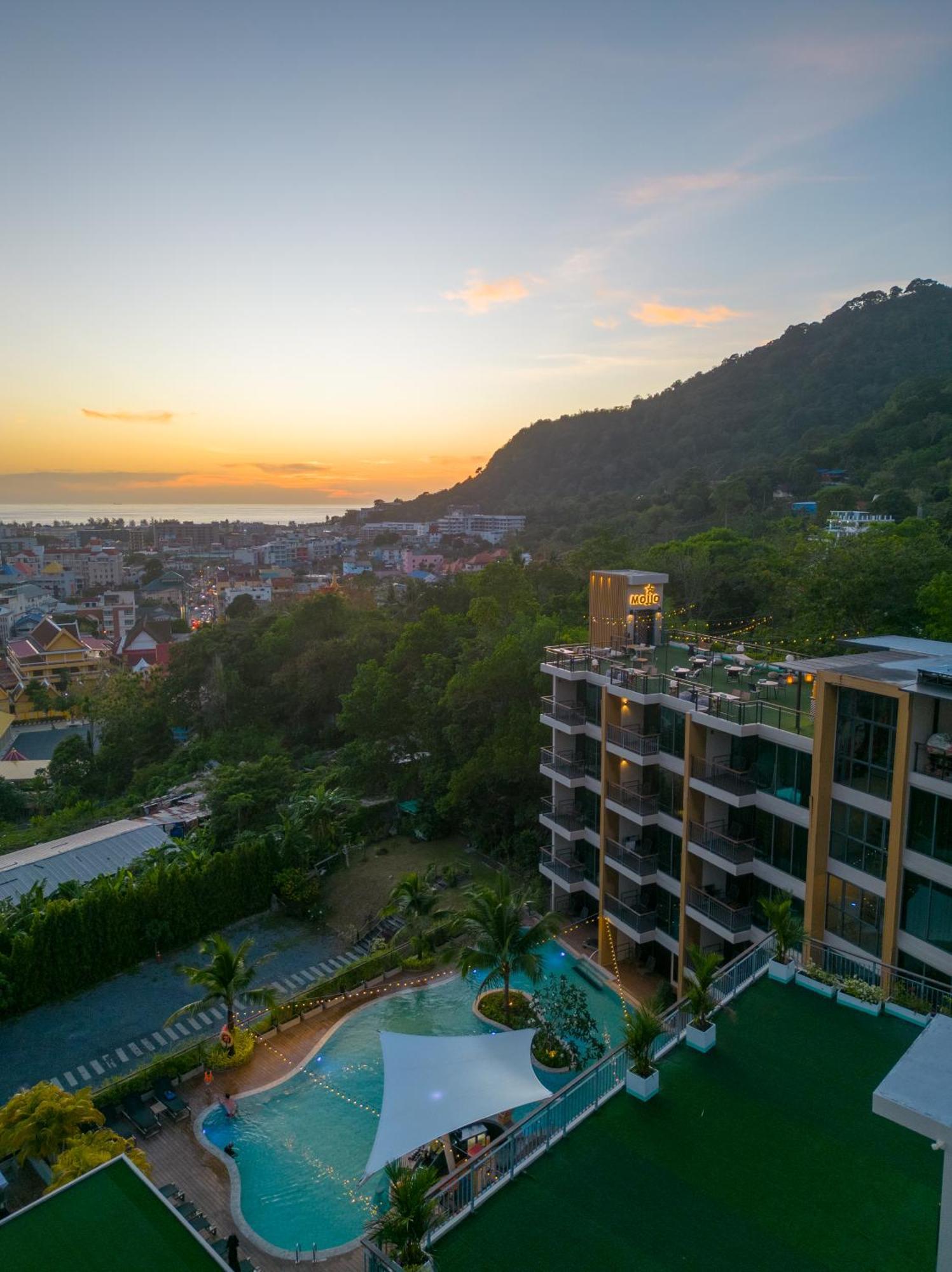 Skyview Resort Phuket Patong Beach Екстер'єр фото The View